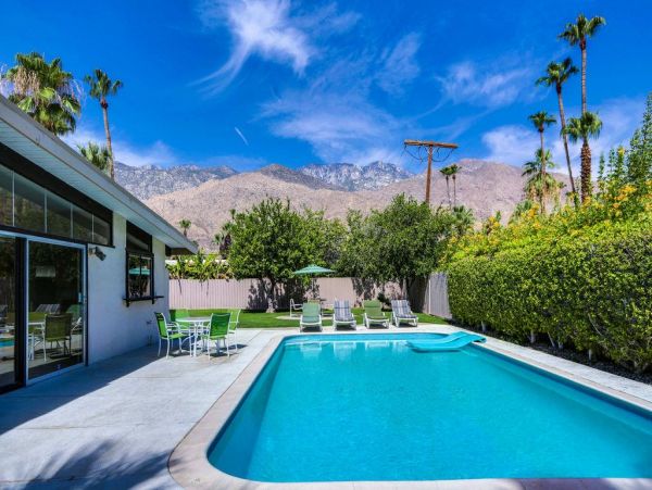 Palm Springs Home 948979