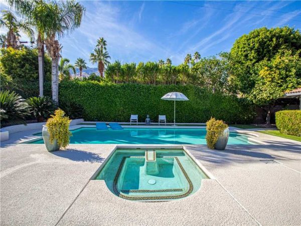 Palm Springs Home 948980