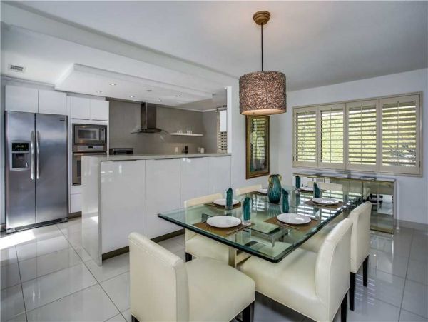 Palm Springs Home 948980