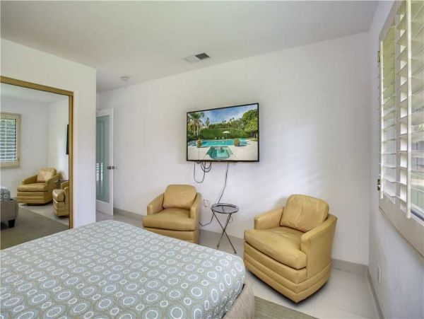 Palm Springs Home 948980