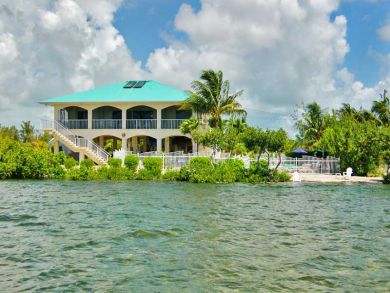 Cudjoe Key Oceanfront Three Bedroom Rental Home