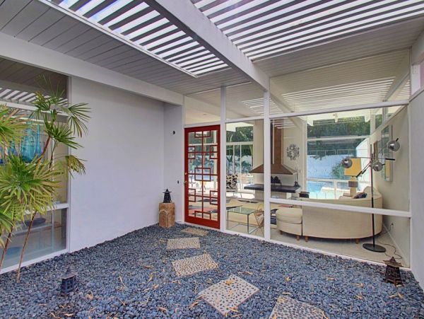 Palm Springs Home 948983