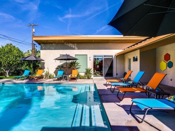 Palm Springs Home 948984