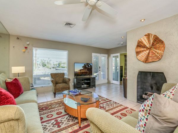 Palm Springs Home 948986