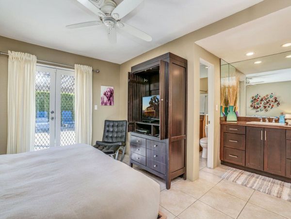 Palm Springs Home 948986