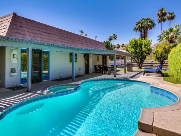 Palm Springs Home 948986