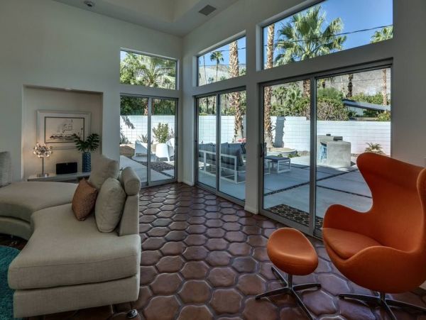 Palm Springs Home 948989