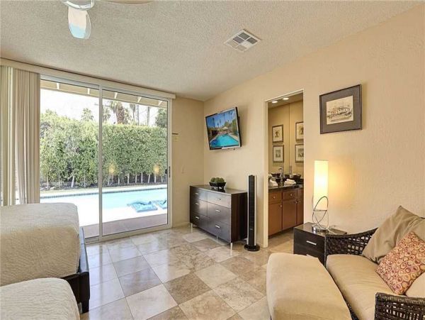 Palm Springs Home 948991