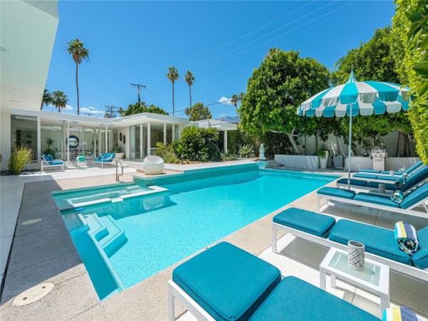 Palm Springs Home 948993