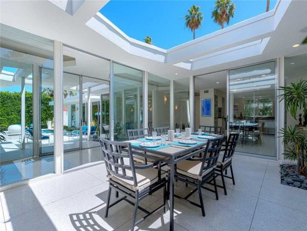 Palm Springs Home 948993
