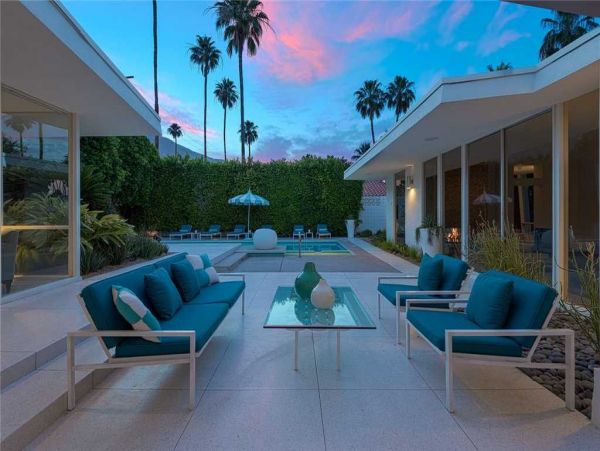 Palm Springs Home 948993