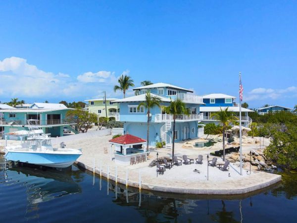 Key Largo Oceanfront Vacation Rental - Florida Keys Luxury Home with Dock & Pool