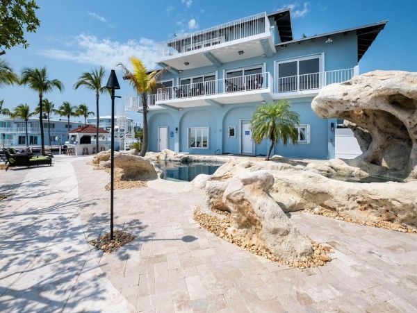 Key Largo Oceanfront Vacation Rental - Florida Keys Luxury Home with Dock & Pool
