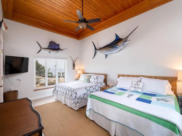 Key Largo Oceanfront Vacation Rental - Florida Keys Luxury Home with Dock & Pool