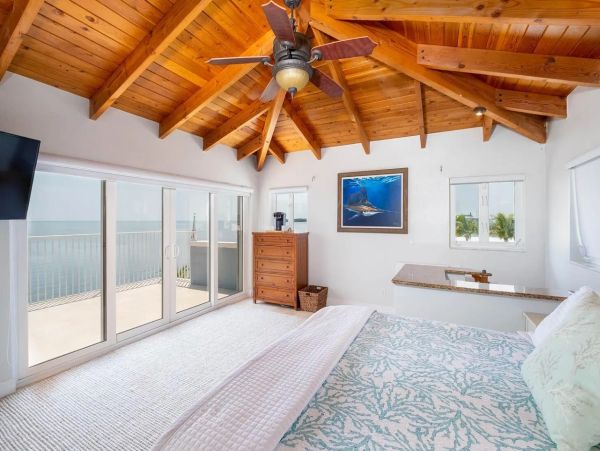 Key Largo Oceanfront Vacation Rental - Florida Keys Luxury Home with Dock & Pool