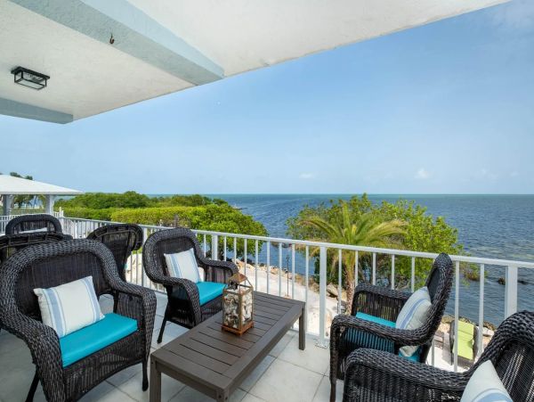 Key Largo Oceanfront Vacation Rental - Florida Keys Luxury Home with Dock & Pool