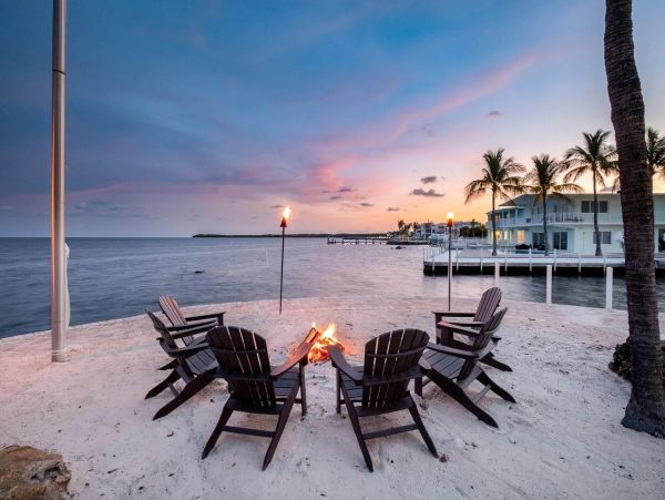 Key Largo Oceanfront Vacation Rental - Florida Keys Luxury Home with Dock & Pool
