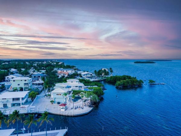 Key Largo Oceanfront Vacation Rental - Florida Keys Luxury Home with Dock & Pool