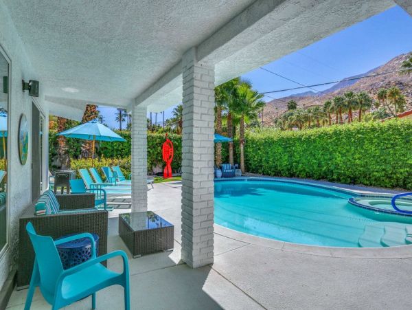 Palm Springs Home 948995