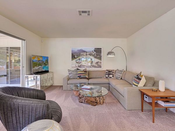 Palm Springs Home 948996