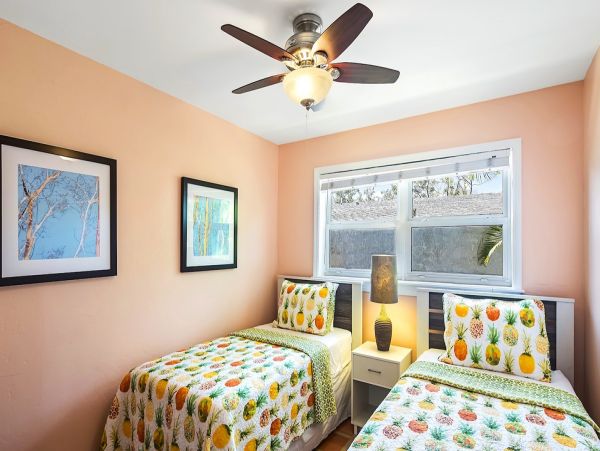 Key West Vacation Pool Home Sleeps 8 Short Walk to Beach