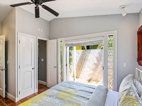 Key West Vacation Pool Home Sleeps 8 Short Walk to Beach