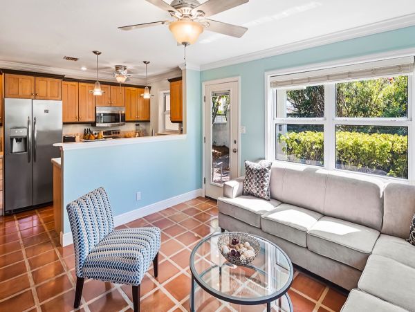 Key West Vacation Pool Home Sleeps 8 Short Walk to Beach