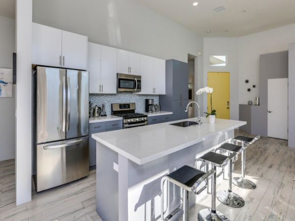 Palm Springs Home 949000