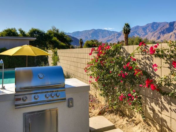 Palm Springs Home 949000