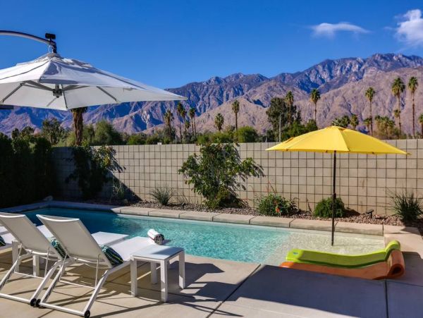 Palm Springs Home 949000