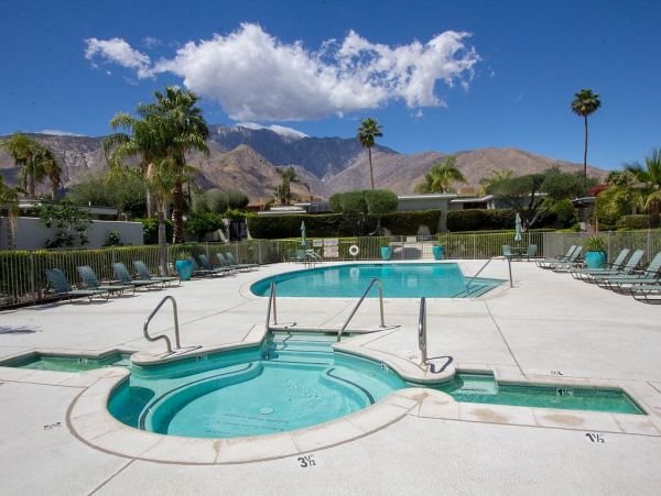 Palm Springs Home 949003
