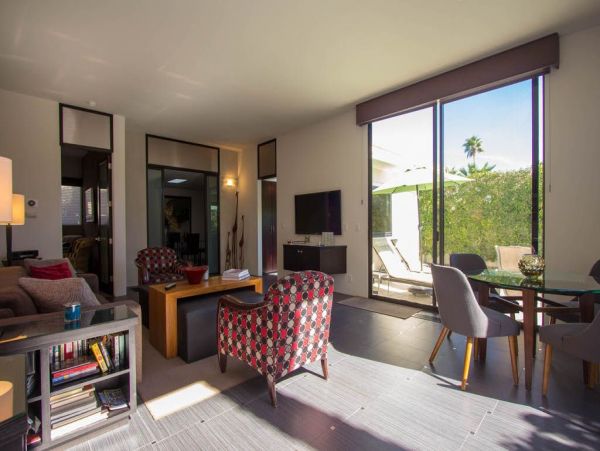 Palm Springs Home 949003
