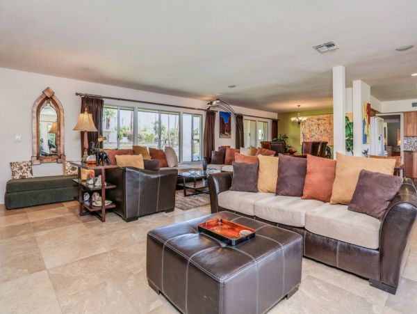 Palm Springs Home 949009