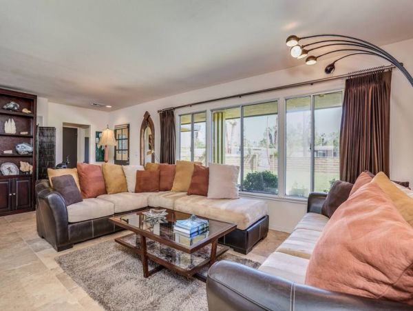 Palm Springs Home 949009