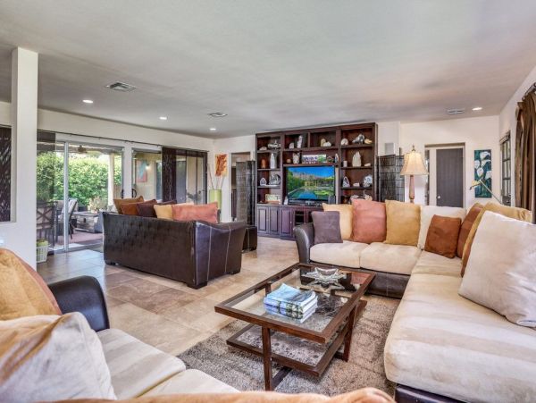 Palm Springs Home 949009