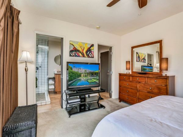 Palm Springs Home 949009