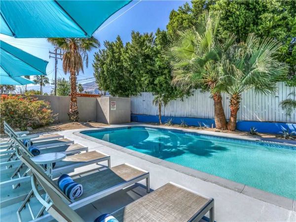 Palm Springs Home 949010