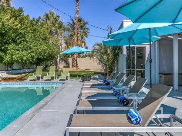 Palm Springs Home 949010