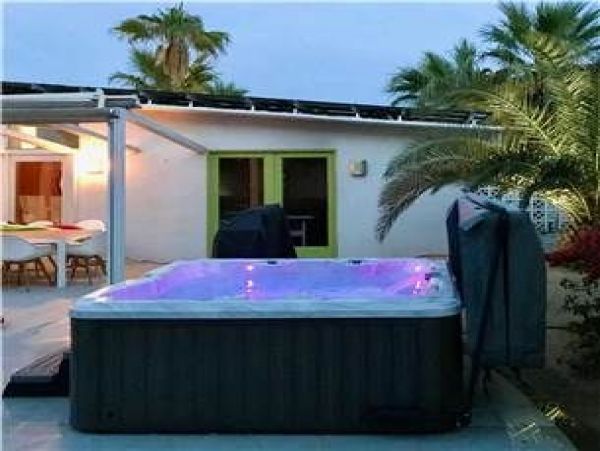 Palm Springs Home 949010