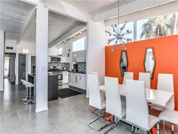 Palm Springs Home 949010