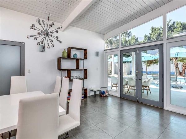 Palm Springs Home 949010