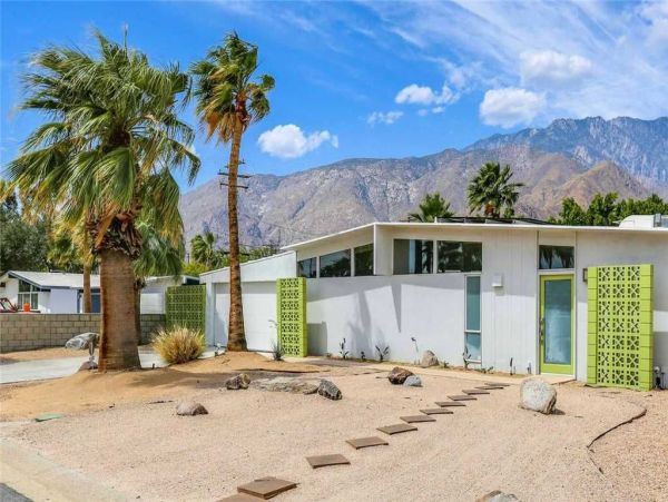 Palm Springs Home 949010