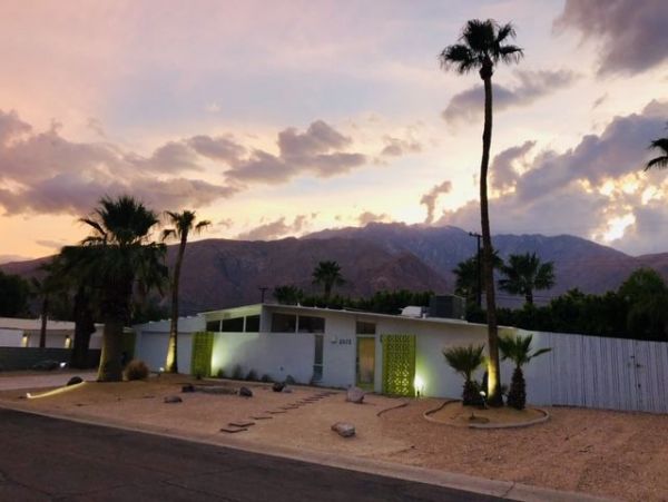 Palm Springs Home 949010