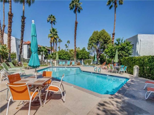 Palm Springs Home 949011