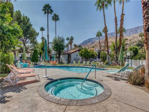 Palm Springs Home 949011