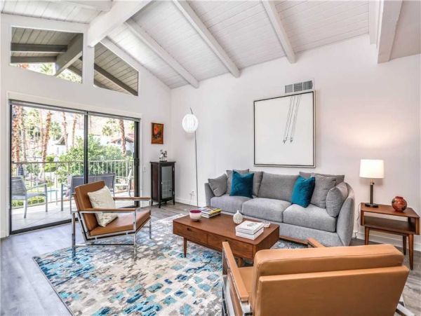 Palm Springs Home 949011