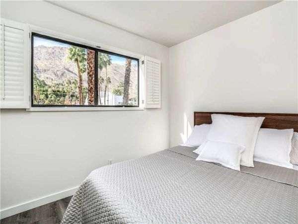 Palm Springs Home 949011