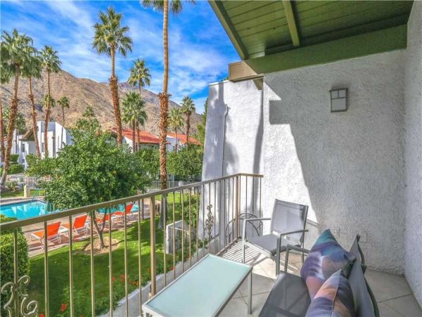 Palm Springs Home 949011