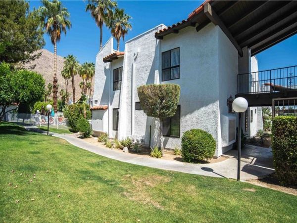 Palm Springs Home 949011