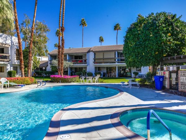 Palm Springs Home 949015